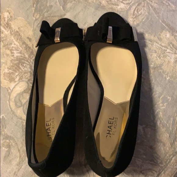 Shoes - Picture 1 of 5